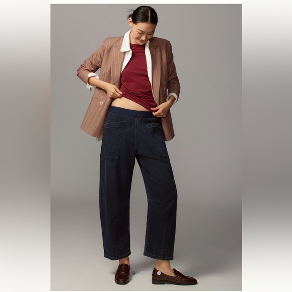 NWTPilcro From Anthropologie Mid-Rise Pull-On Barrel Style Denim Knit Dark Jeans - Picture 1 of 14